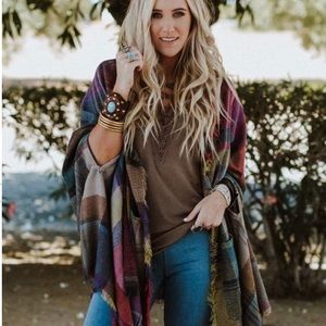 NWT Multicolor Plaid Pocket Ruana Shawl